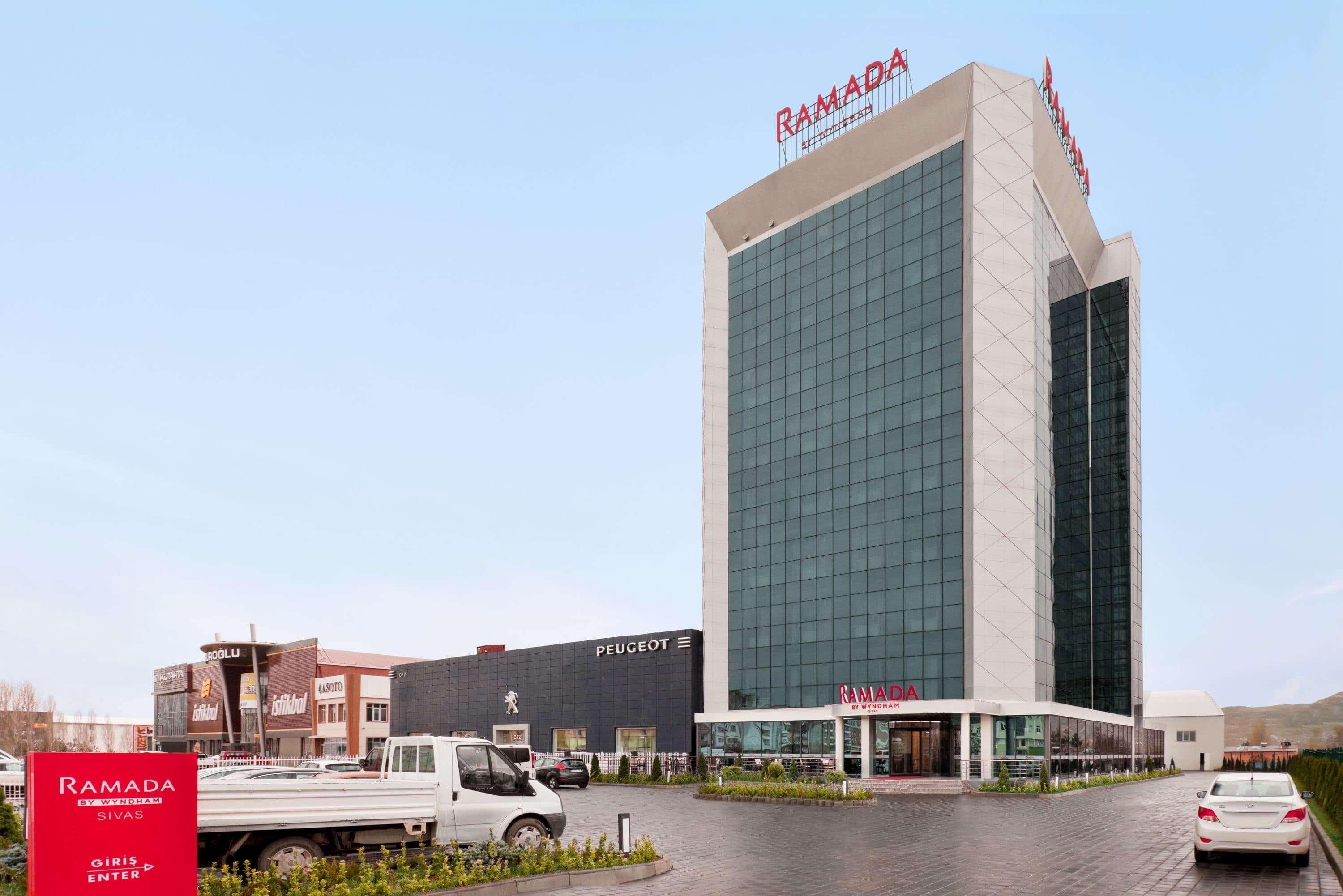 Hotel Ramada By Wyndham Sivas Zewnętrze zdjęcie