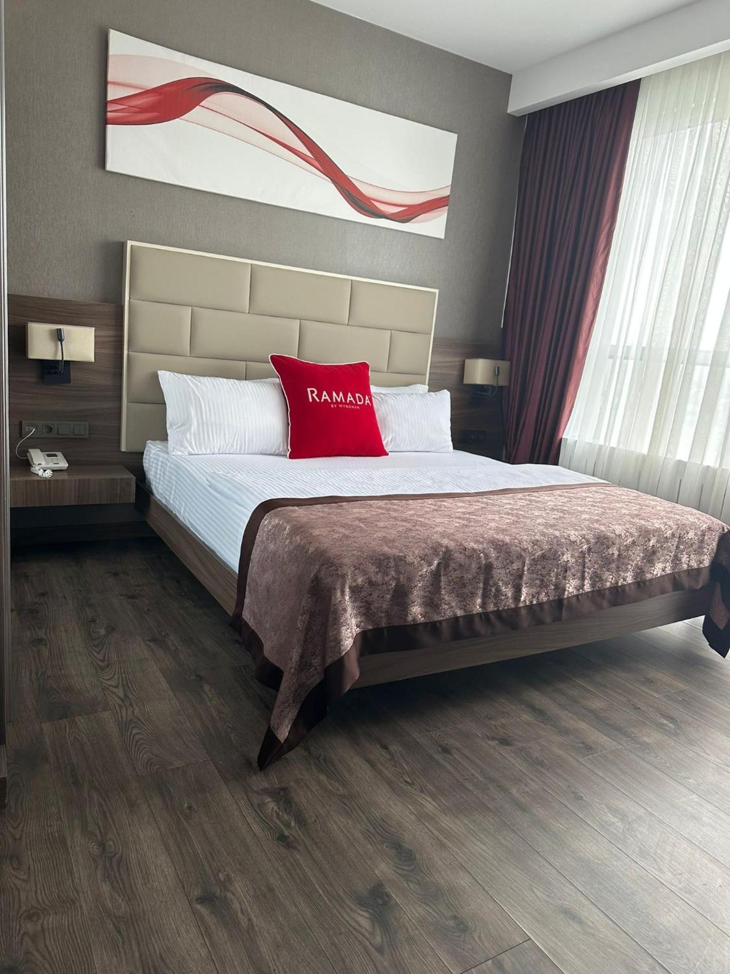 Hotel Ramada By Wyndham Sivas Zewnętrze zdjęcie